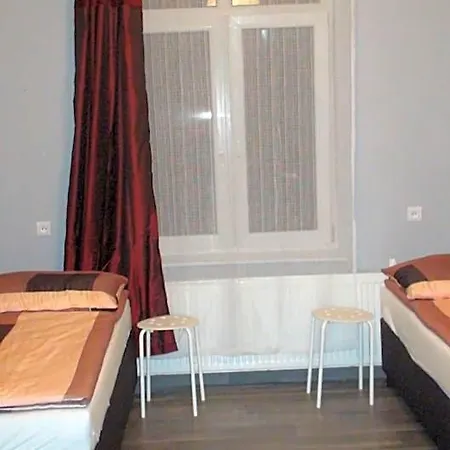 Hostel Kamienna Centrum *